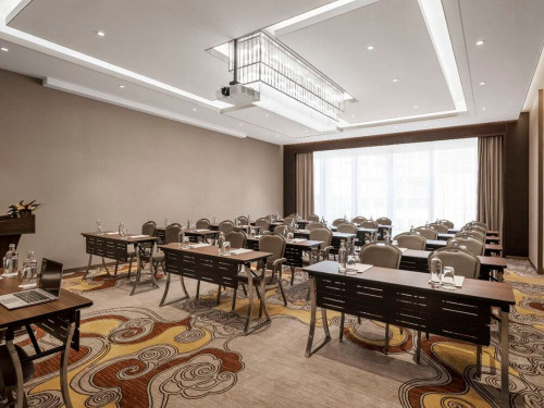 Аренда зала «Хуанхэ» в Soluxe Hotel. До 60 чел.