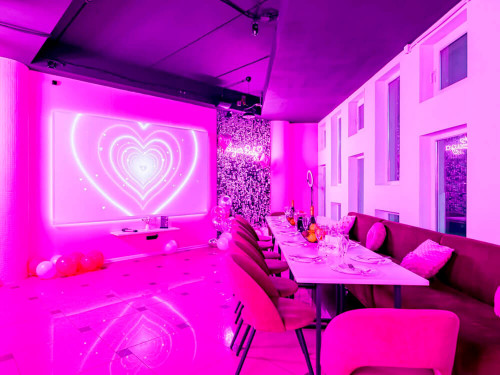 Аренда площадки Vibes Loft Neon. До 15 чел.